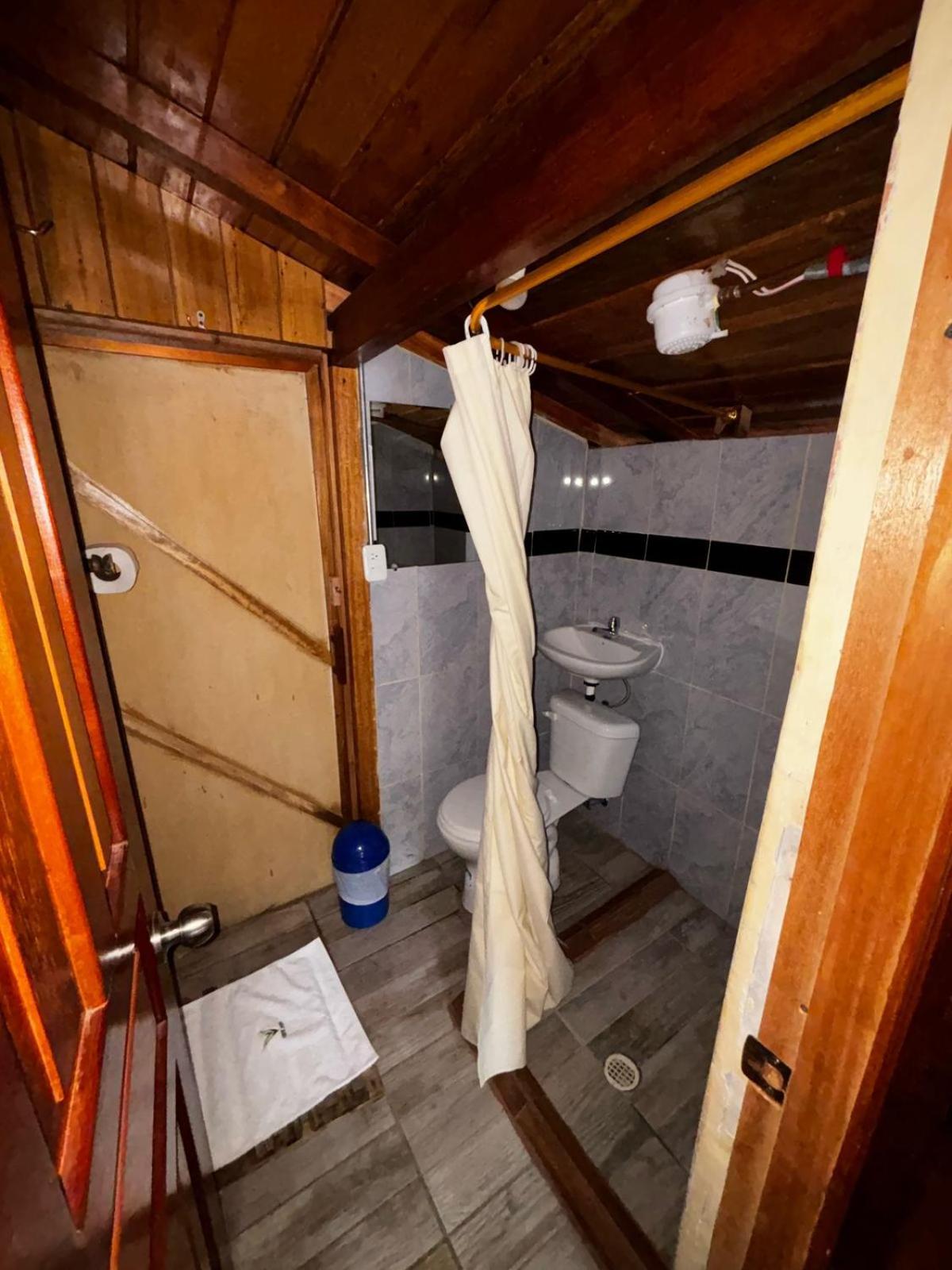 Hostal Vista Verde ミンド エクステリア 写真
